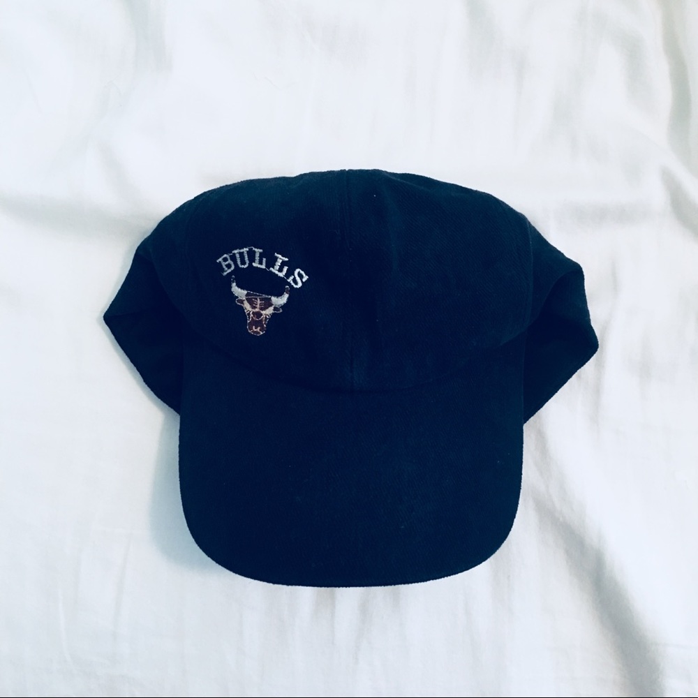 Vintage Bulls Baseball Cap